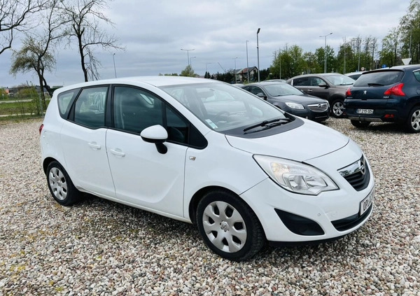 Opel Meriva cena 25600 przebieg: 171000, rok produkcji 2013 z Ostrołęka małe 277